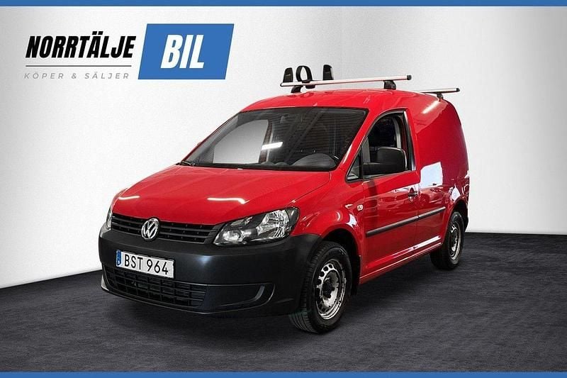 Röd Begagnad 2014 VW Caddy Minibuss | 74 900 kr (Dyr) - Bild 1/4