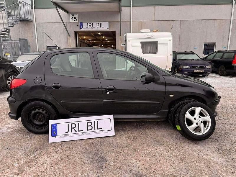 Begagnad Peugeot 206 Sport 109 HK (80 kW) 2006 Svart