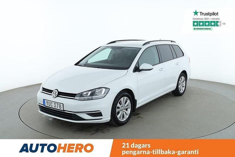 Vit Begagnad 2018 VW Golf VII Kombi | 151 000 kr (Marknadspris) - Bild 1/4
