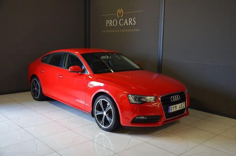 Röd Begagnad 2012 Audi A5 Sportback Comfort Halvkombi | 107 900 kr (Bra pris) - Bild 1/4