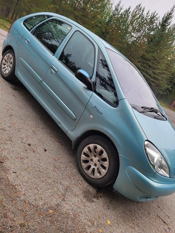 Blå Begagnad 2003 Citroën Xsara Picasso Minibuss | 20 000 kr (Superpris) - Bild 1/4