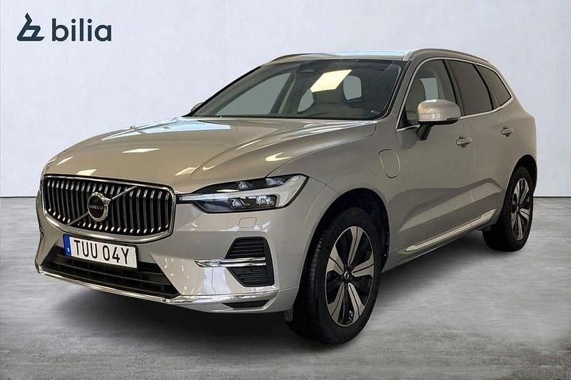 Silver Begagnad 2023 Volvo XC60 Plus SUV | 399 900 kr (Marknadspris) - Bild 1/3