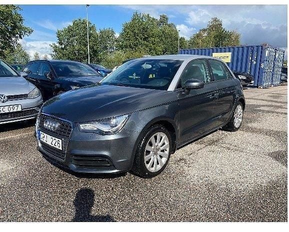 Grå (daytonagrå pärleffekt) Begagnad 2014 Audi A1 Sportback Halvkombi | 99 900 kr (Marknadspris) - Bild 1/1