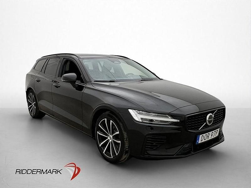 Begagnad Volvo V60 Plus 253 HK (186 kW) 2023 Svart Kombi