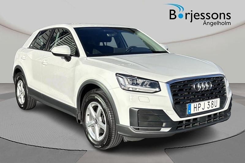 Vit Begagnad 2019 Audi Q2 Proline SUV | 209 000 kr (Marknadspris) - Bild 1/4