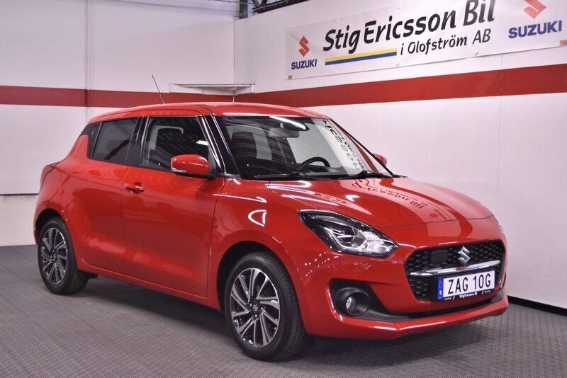 Röd Begagnad 2022 Suzuki Swift Halvkombi | 174 500 kr (Marknadspris) - Bild 1/4