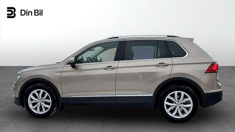Begagnad VW Tiguan Executive 190 HK (139 kW) 2019 Brun SUV