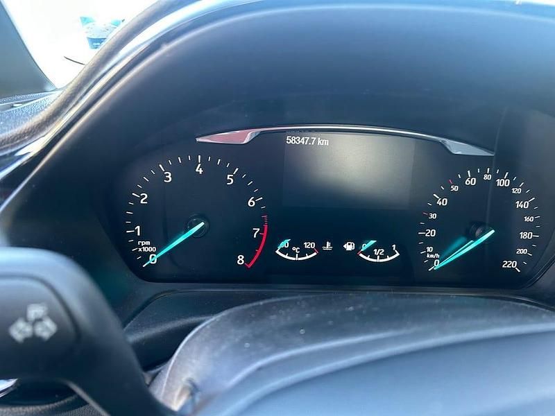 Begagnad Ford Fiesta Titanium 101 HK (74 kW) 2018 Gråmet Halvkombi