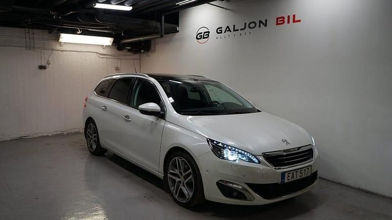 Vit Begagnad 2014 Peugeot 308 SW Allure Kombi | 99 000 kr (Marknadspris) - Bild 1/4