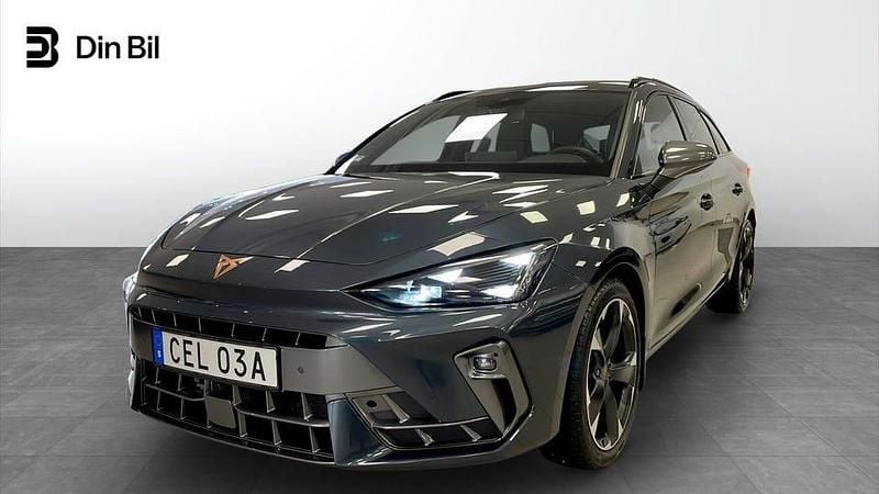Begagnad Cupra Leon 150 HK (110 kW) 2024 Magnetic tech metallic Kombi