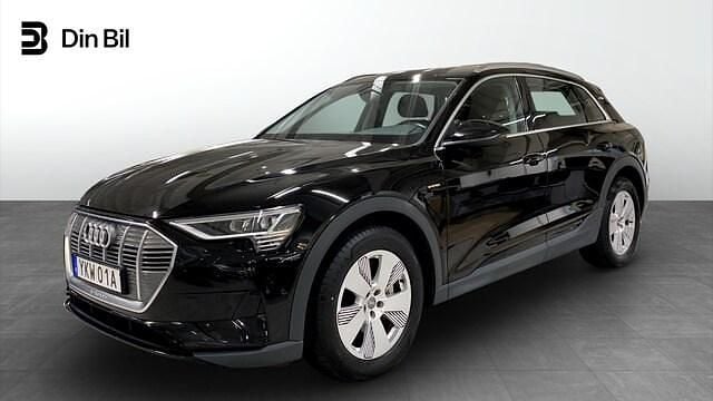 Svart Begagnad 2020 Audi e-tron Proline SUV | 274 900 kr (Bra pris) - Bild 1/4
