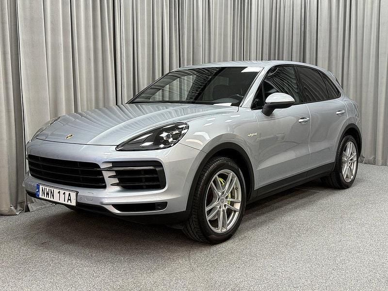 Silver Begagnad 2020 Porsche Cayenne SUV | 569 000 kr (Superpris) - Bild 1/4