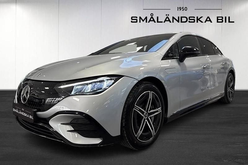 Silver Begagnad 2023 Mercedes EQE300 AMG line Sedan | 519 000 kr (Marknadspris) - Bild 1/4