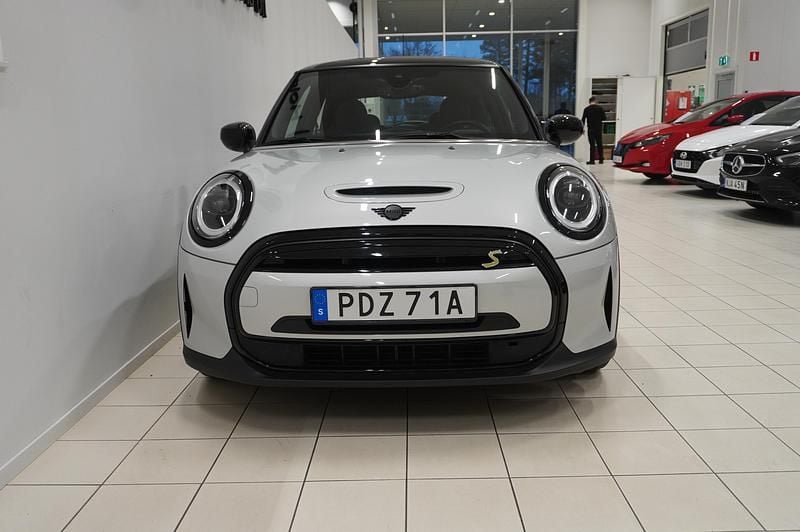 Begagnad Mini Cooper SE 2023 Silver Halvkombi
