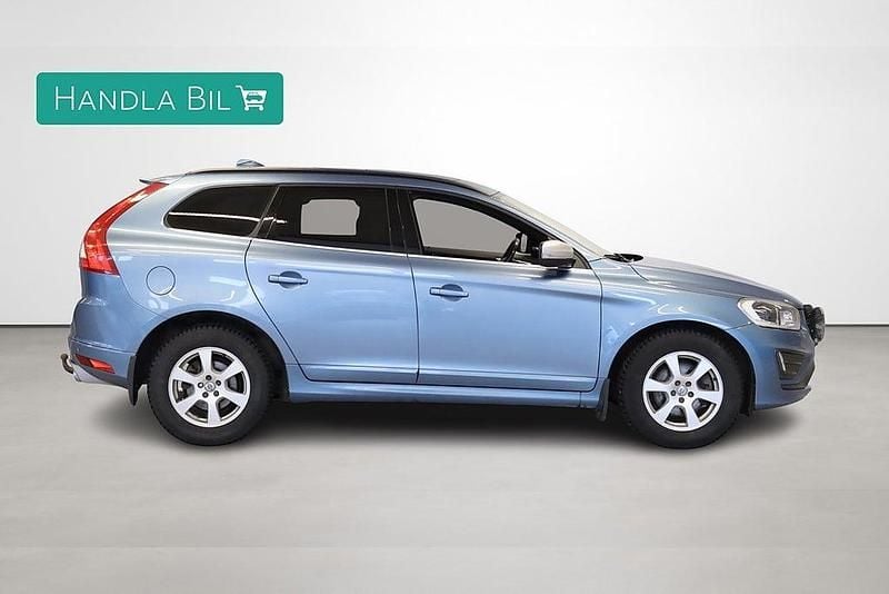 Begagnad Volvo XC60 R-Design 190 HK (139 kW) 2016 Blå SUV