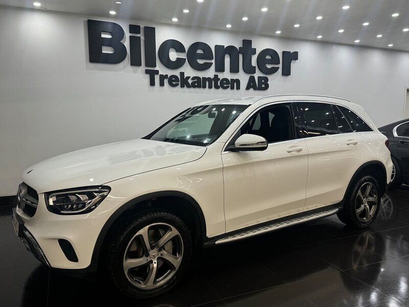 Vit Begagnad 2020 Mercedes GLC300 SUV | 379 900 kr - Bild 1/4