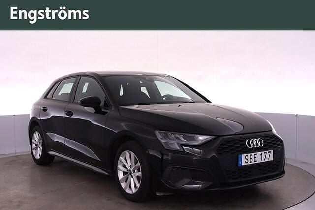 Brilliantsvart Begagnad 2022 Audi A3 Proline Halvkombi | 229 000 kr (Marknadspris) - Bild 1/4