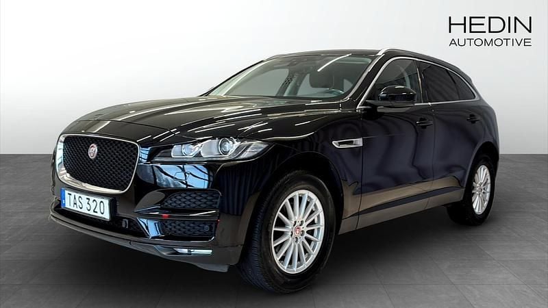 Svart Begagnad 2019 Jaguar F-Pace Prestige SUV | 249 000 kr (Marknadspris) - Bild 1/4