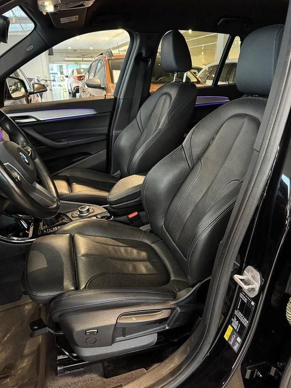 Begagnad BMW X1 M Sport 220 HK (161 kW) 2021 Svart SUV