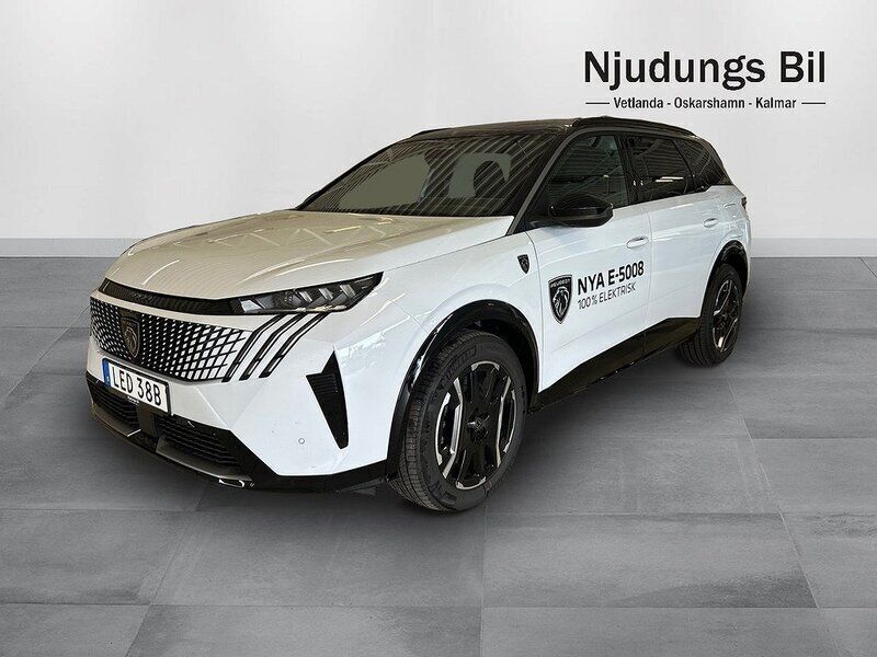 Vit Ny 2025 Peugeot e-5008 GTi SUV | 579 900 kr - Bild 1/4