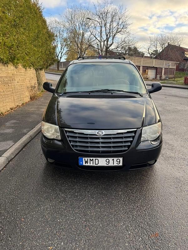 Begagnad 2005 Chrysler Voyager Minibuss | 44 900 kr (Lite dyr) - Bild 1/4
