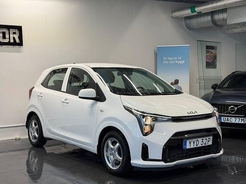 Begagnad Kia Picanto 63 HK (46 kW) 2024 Vit Halvkombi