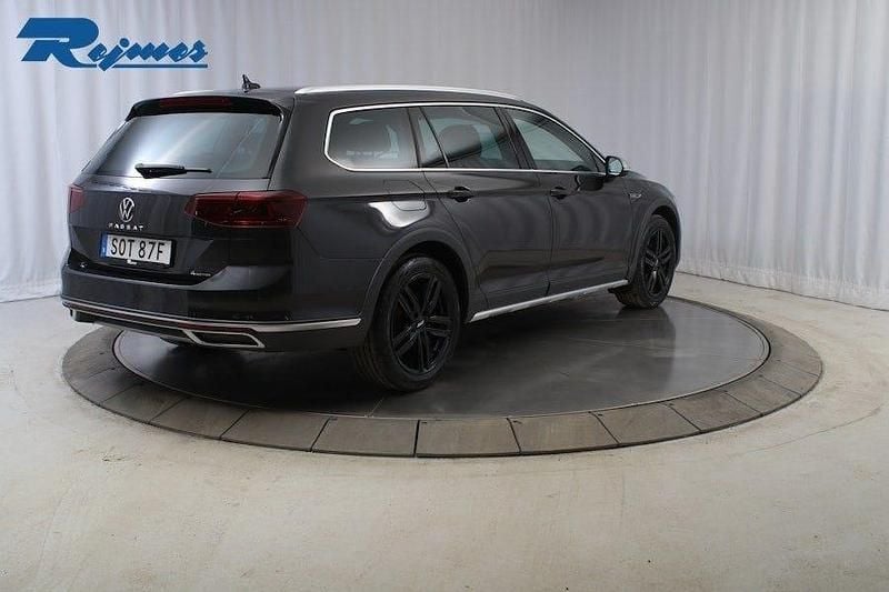 Begagnad VW Passat Alltrack 200 HK (147 kW) 2023 Mörkgrå Kombi