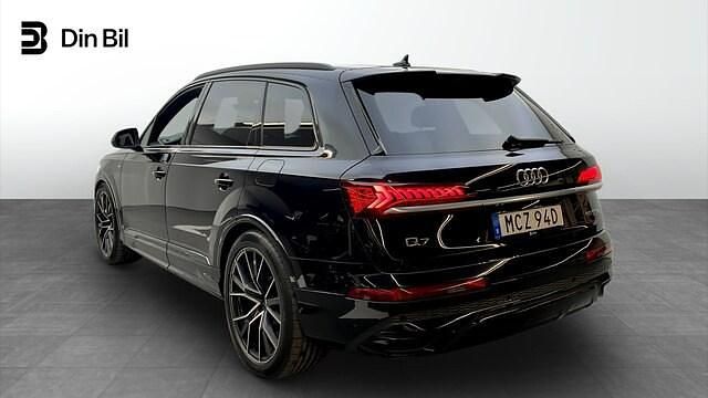 Begagnad Audi Q7 S-Line 462 HK (339 kW) 2021 Orca black metallic SUV