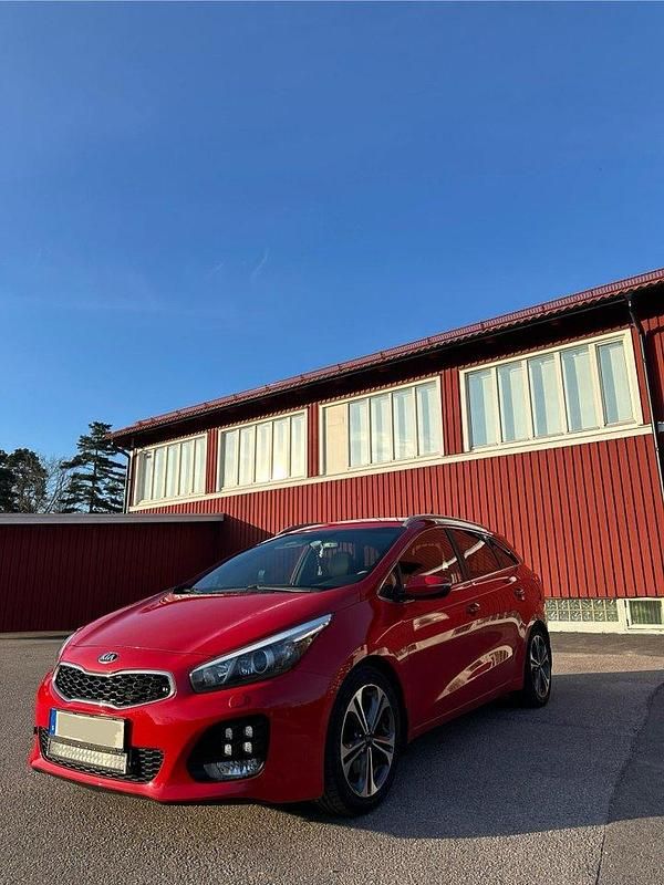 Begagnad 2016 Kia Ceed Sportswagon 2 Kombi | 116 000 kr (Marknadspris) - Bild 1/4