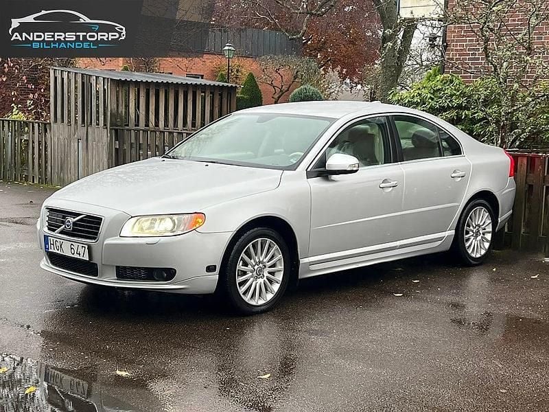 Grå Begagnad 2006 Volvo S80 Summum Sedan | 44 900 kr (Marknadspris) - Bild 1/4