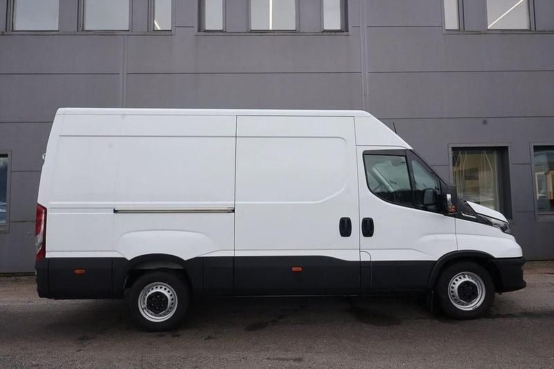 Begagnad Iveco Daily 136 HK (100 kW) 2024 Vit Van
