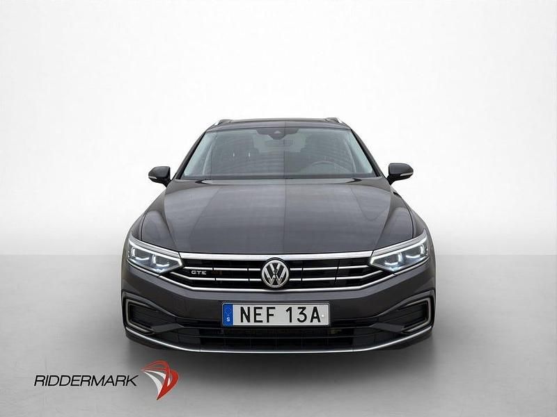 Begagnad VW Passat GTE 218 HK (160 kW) 2019 Grå Kombi