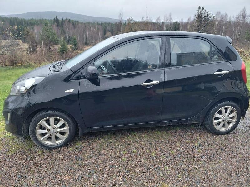 Begagnad Kia Picanto 68 HK (50 kW) 2013 Halvkombi