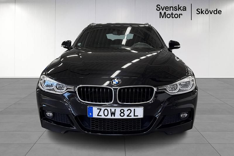 Begagnad BMW 320 M Sport 186 HK (136 kW) 2019 Svart Kombi