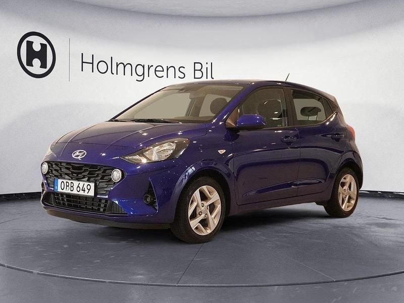 Blå Begagnad 2022 Hyundai i10 Essential Halvkombi | 129 800 kr (Bra pris) - Bild 1/4