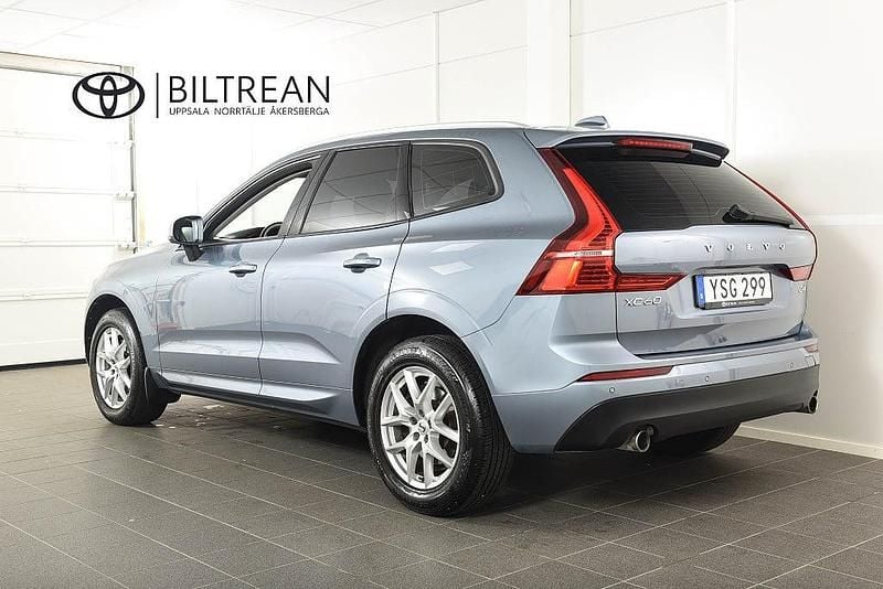 Begagnad Volvo XC60 Momentum 190 HK (139 kW) 2017 Ljusblå SUV