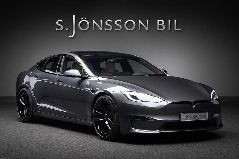 Grå Begagnad 2022 Tesla Model S Plaid Halvkombi | 929 000 kr - Bild 1/4