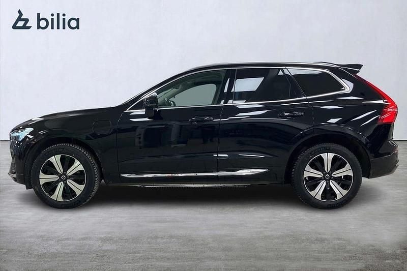 Begagnad Volvo XC60 Plus 355 HK (261 kW) 2022 Svart SUV