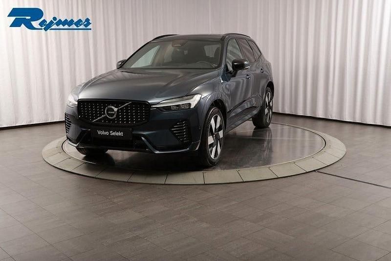Mörkblå Begagnad 2024 Volvo XC60 Plus SUV | 569 900 kr (Lite dyr) - Bild 1/4