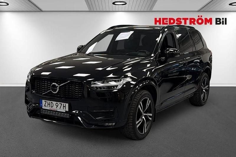 Svart Begagnad 2023 Volvo XC90 R-Design SUV | 689 000 kr (Bra pris) - Bild 1/4