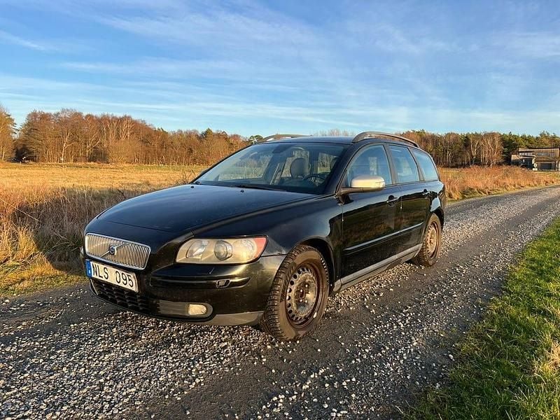 Begagnad 2007 Volvo V50 Kombi | 20 000 kr (Bra pris) - Bild 1/4