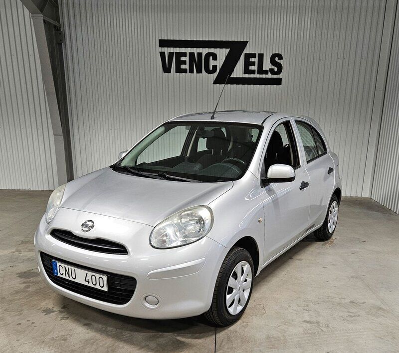 Silver Begagnad 2011 Nissan Micra Halvkombi | 49 000 kr (Marknadspris) - Bild 1/4
