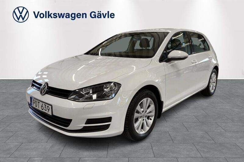 Såld VW Golf 1.2 TSi Aut, begagnad 2023, 8 700 mil i Gävle