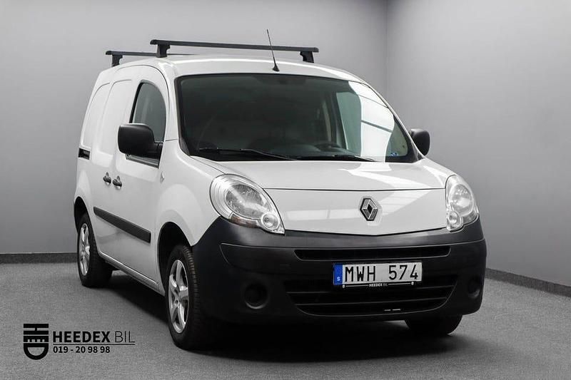 Begagnad Renault Kangoo 90 HK (66 kW) 2012 Vit (white glacier) Minibuss