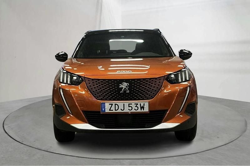 Begagnad Peugeot e-2008 GT 100 kW (136 HK) 2022 Orange SUV