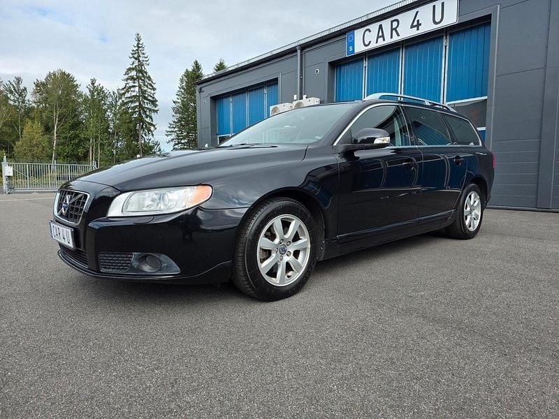 Svart Begagnad 2011 Volvo V70 Summum Kombi | 59 900 kr (Marknadspris) - Bild 1/4