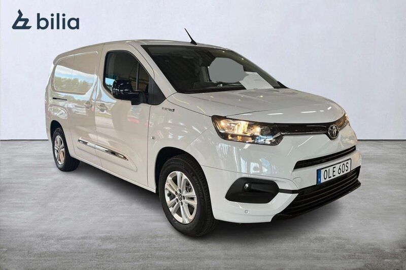Vit Begagnad 2023 Toyota Proace City Van | 319 900 kr (Bra pris) - Bild 1/4