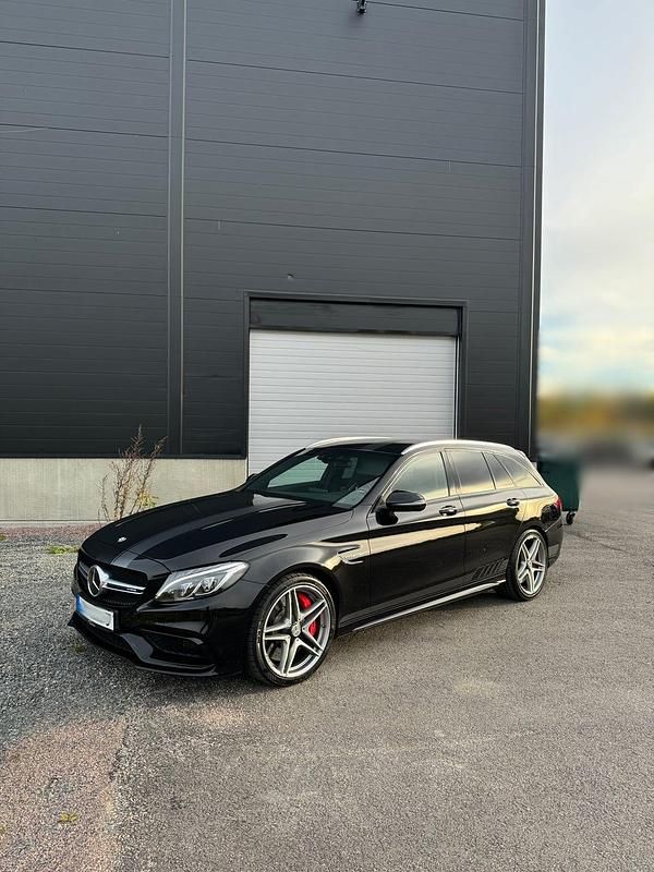 Begagnad 2016 Mercedes C63 AMG AMG Kombi | 429 000 kr - Bild 1/4