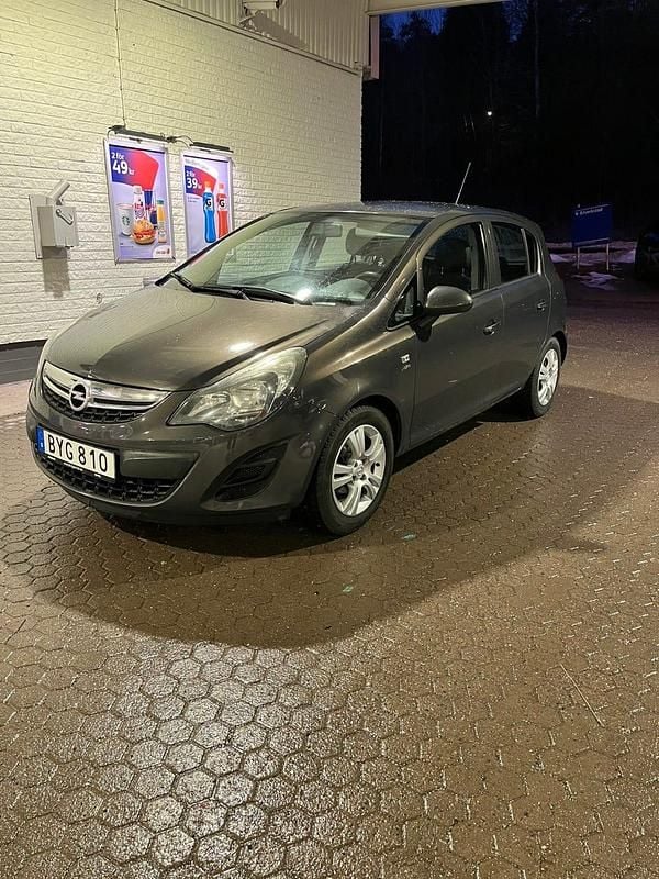 Begagnad Opel Corsa 100 HK (73 kW) 2014 Halvkombi