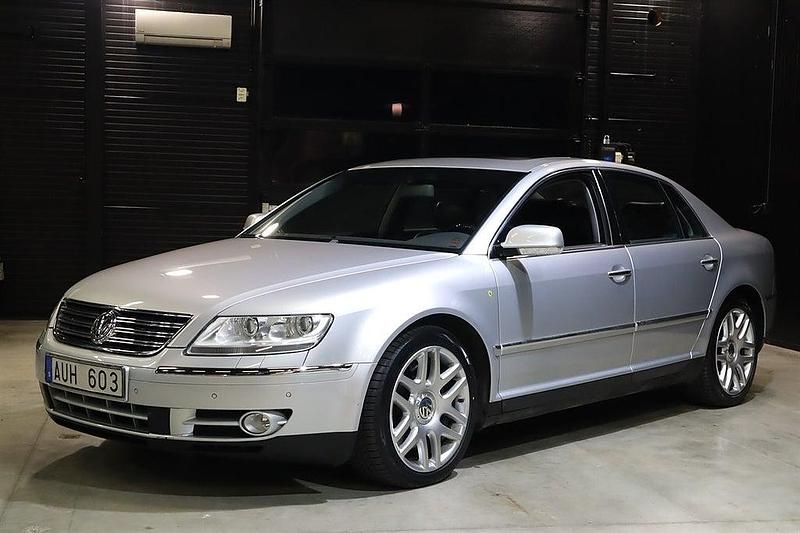 Begagnad VW Phaeton 313 HK (230 kW) 2003 Grå Sedan
